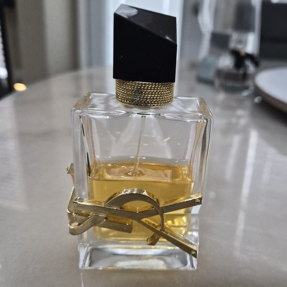 YSL Libre Perfume - Picture 5 of 6